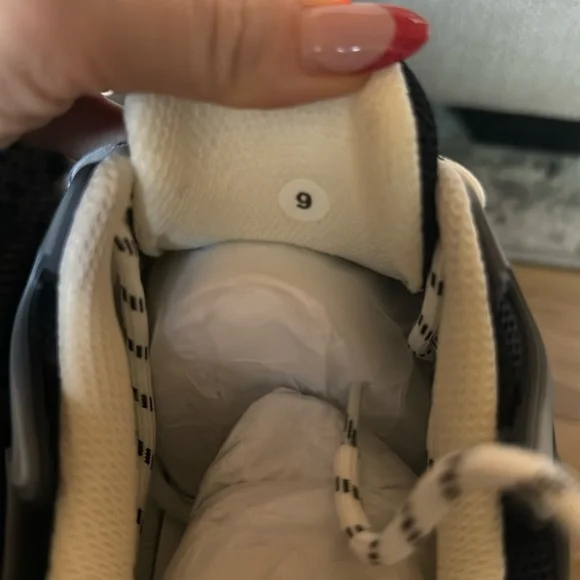 John Geiger 004Sneaker